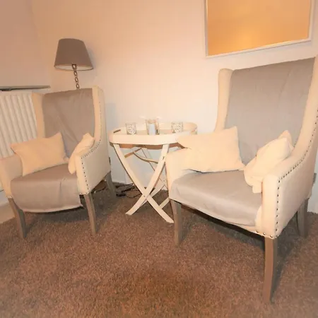 Georges Met Tuin En Sauna Koksijde